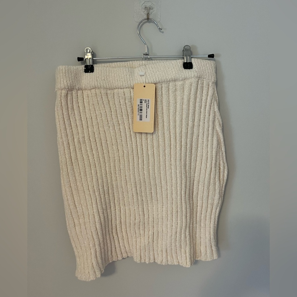 Knit wool mini skirt